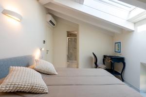 Luxury penthouse for 6 guests, free parking