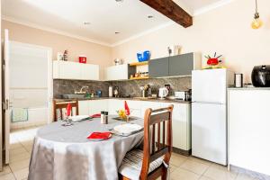 A Comfy Cosy Gdn Cottage in Claremont Cape Town