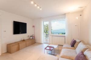ApartmentsGarda - Albisano Garden Lake View