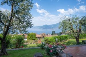 ApartmentsGarda - Albisano Garden Lake View
