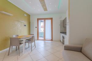 GuestHost - Cozy Terrace Apartment Campalto X4