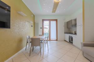 GuestHost - Cozy Terrace Apartment Campalto X4