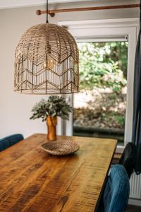 Forrest Lodge in bosrijke omgeving de Veluwe - met terras, tuin en fietsschuurtje
