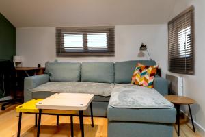 Yellow Dot Modern Studio in Grbavica, Novi Sad