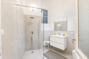 Grand Palace Suites