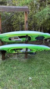 Waterfront Sauna Kayaks Sunsets Dog Run