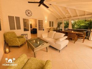 Villa 300m from beach with shared swimming pool