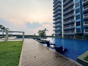 Stunning Manila Bay Waterfront Suite
