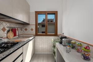 La Casa del Tomo - Metro A - Parcheggio Privato - 6 ospiti