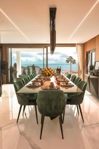 Luxury Sea View villa whith heated Pool