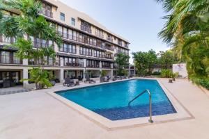 Brownes 3C - 2-bedroom Condo in Hastings Barbados