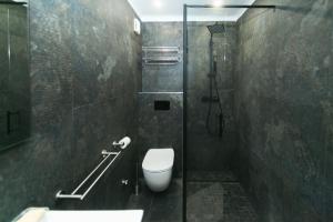 WELCS APARTAMENTO 380 EMP con terraza y parking