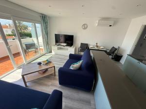 Oura Beach Retreat