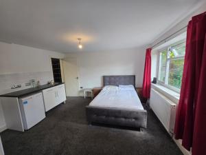 Comfortable ensuite bedroom