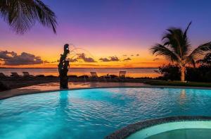 SLK07-LUX Luxury Villa of the Setting Sun