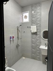 Reef Sinaw Apartments