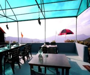 Camping in Chail