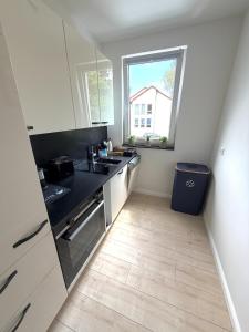 Boutique Apartment mit Balkon, Küche, Zentral, HDZ, BALI THERME, GOP