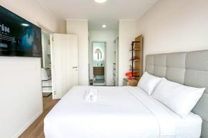 Elegant 2BR near to Real Plaza Salaverry - 1103