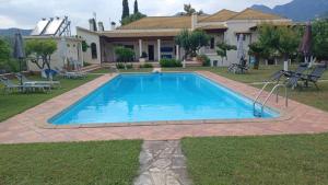 Laki Villa with pool and jacuzzi
