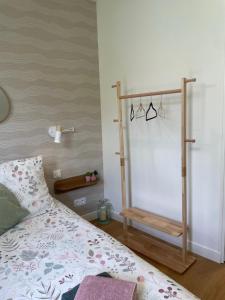 Chambre cosy dans dépendance avec abri vélos