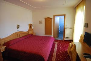 Standard Double or Twin Room with Balcony