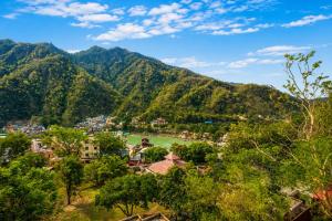 Stay Blessed Ganga View Apartments - 3BHK & 1BHK, Tapovan, near Ganga and Laxman Jhula Rishikesh