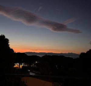 Beach Sunrise Nea Makri- Maisonette