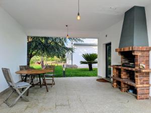 Casa Branca Secluded Modern Villa
