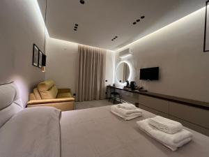 Naples Airport Rooms