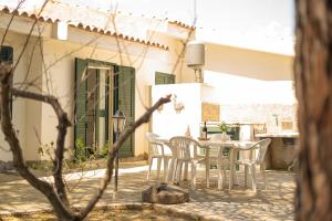 Casa Elvira 150m from the sea, Veranda-Parking-BBQ