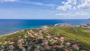 Casa Elvira 150m from the sea, Veranda-Parking-BBQ