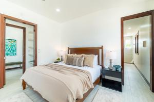 Abebi Oasis and Mistico Beach Club plus Boat Shuttle