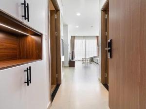 Luxury apartment with panoramic river views