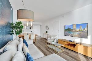 Modern 2-Bedroom Apartment Exclusive Resort 2609