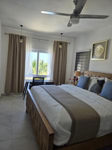 Spacious 2 Bedroom, 2 Bath Condo with Poolside View