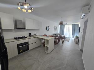 Spacious 2 Bedroom, 2 Bath Condo with Poolside View
