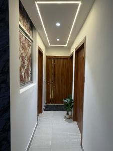 Zivora By Vaayu Sanctum 3BHK 10 min from The Taj Mahal