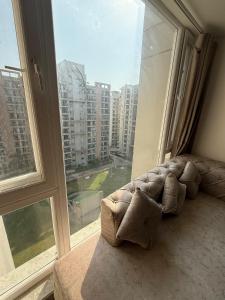Zivora By Vaayu Sanctum 3BHK 10 min from The Taj Mahal