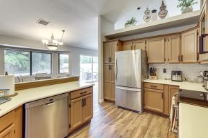 Family & Pet Friendly! Desert Oasis in Avondale