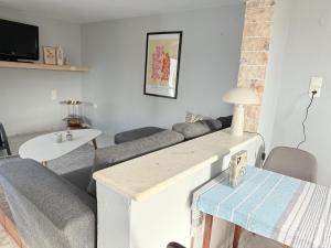 Apartment Irida - Quiet apartment with sea view near Athens
