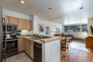 Lakeshore #1530