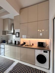 Charming Studio 5min walk from Palaio Faliro beach