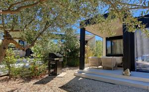 Jazine BeachVilla5