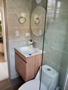 Rodadero, Apartamento Cerca al Mar con Piscina