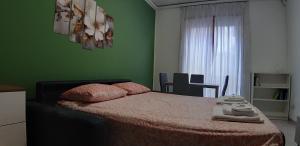 Casa Pirandello 3 min Metro