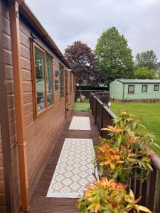 10 the green lilliardsedge carvan park harritsfield jedbrugh td8 6tz