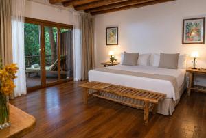 La Aldea De La Selva Lodge