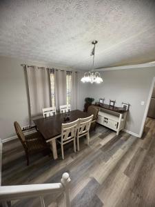 Cozy & Spacious Jonesboro Getaway