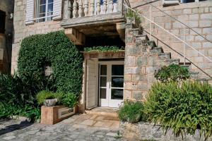 Waterfront Historical Villa Perast